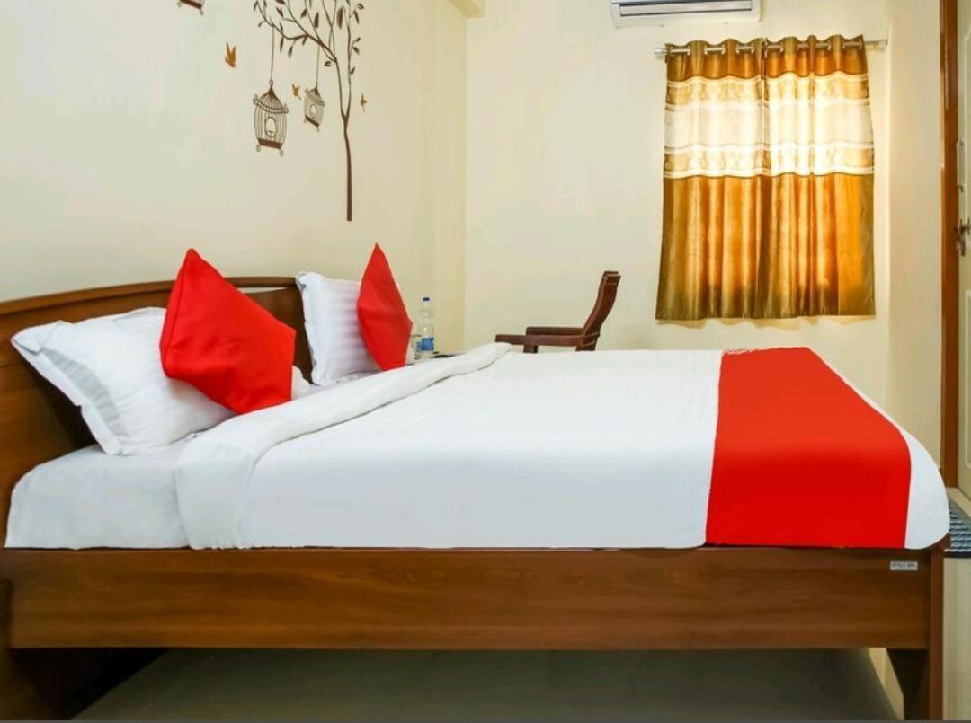 Nandas Grand Nellore Exteriör bild